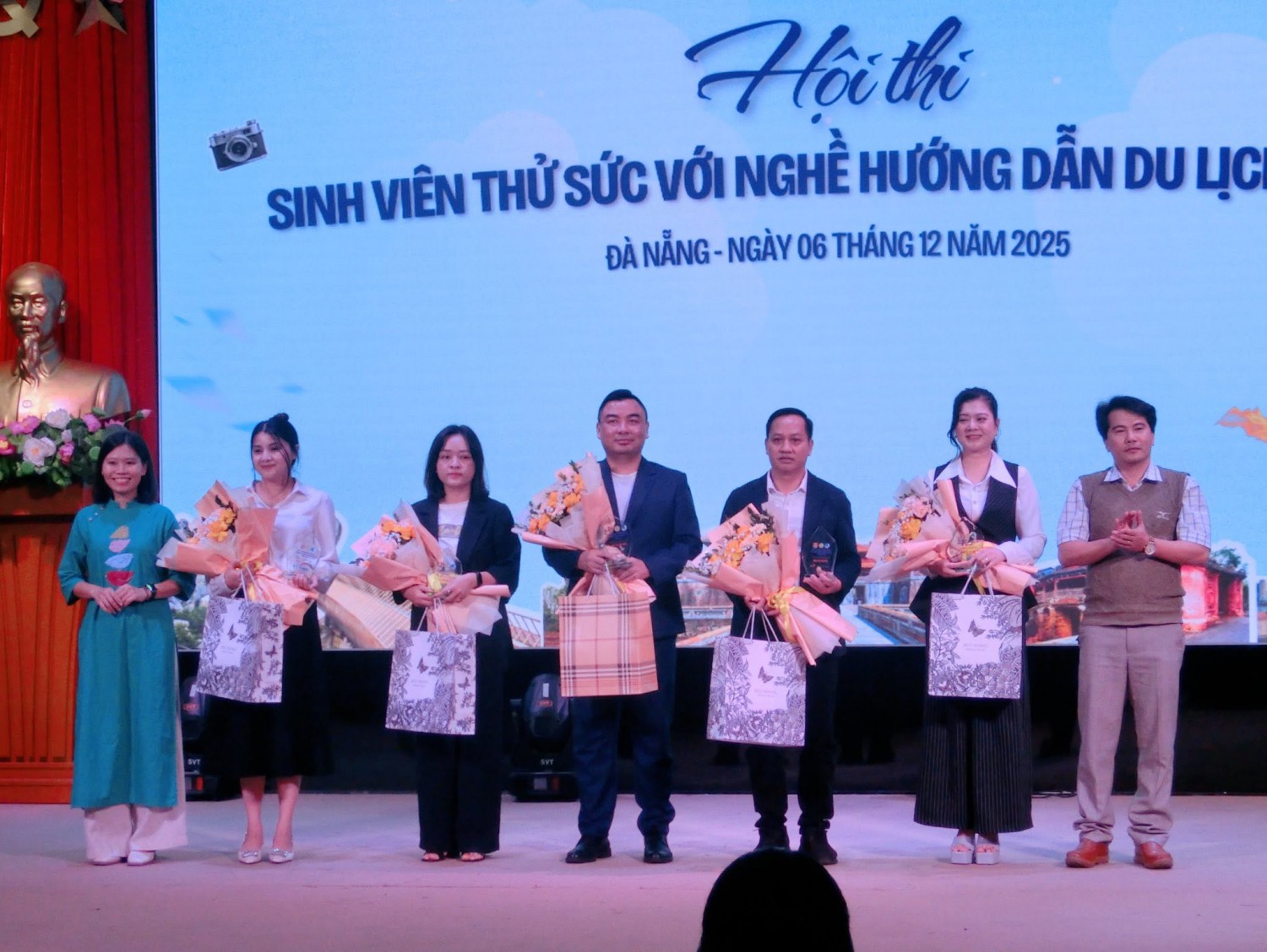 VÒNG CHUNG KẾT HỘI THI “SINH VIÊN THỬ SỨC VỚI NGHỀ HƯỚNG DẪN DU LỊCH” LẦN THỨ V, 2025