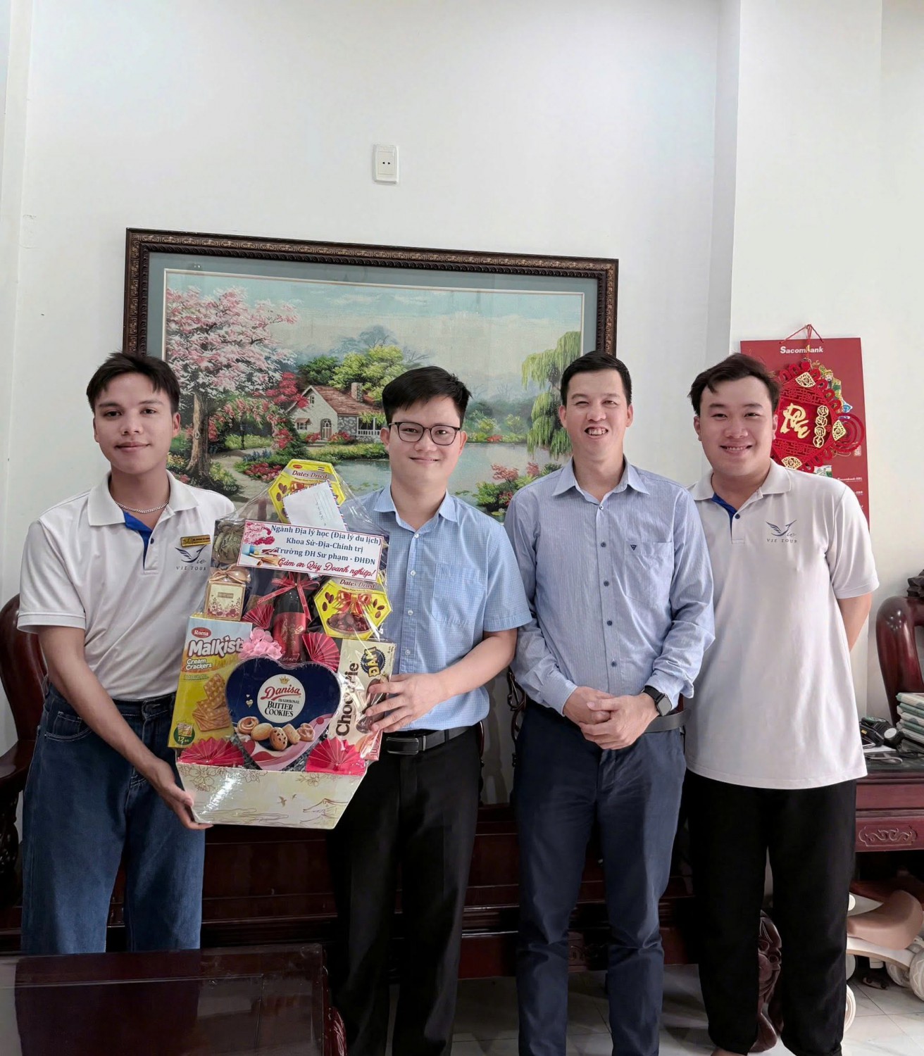 [NGÀNH ĐỊA LÍ HỌC (CHUYÊN NGÀNH ĐỊA LÍ DU LỊCH) THẮT CHẶT QUAN HỆ HỢP TÁC CÙNG DOANH NGHIỆP TRONG ĐÀO TẠO NGUỒN NHÂN LỰC DU LỊCH]