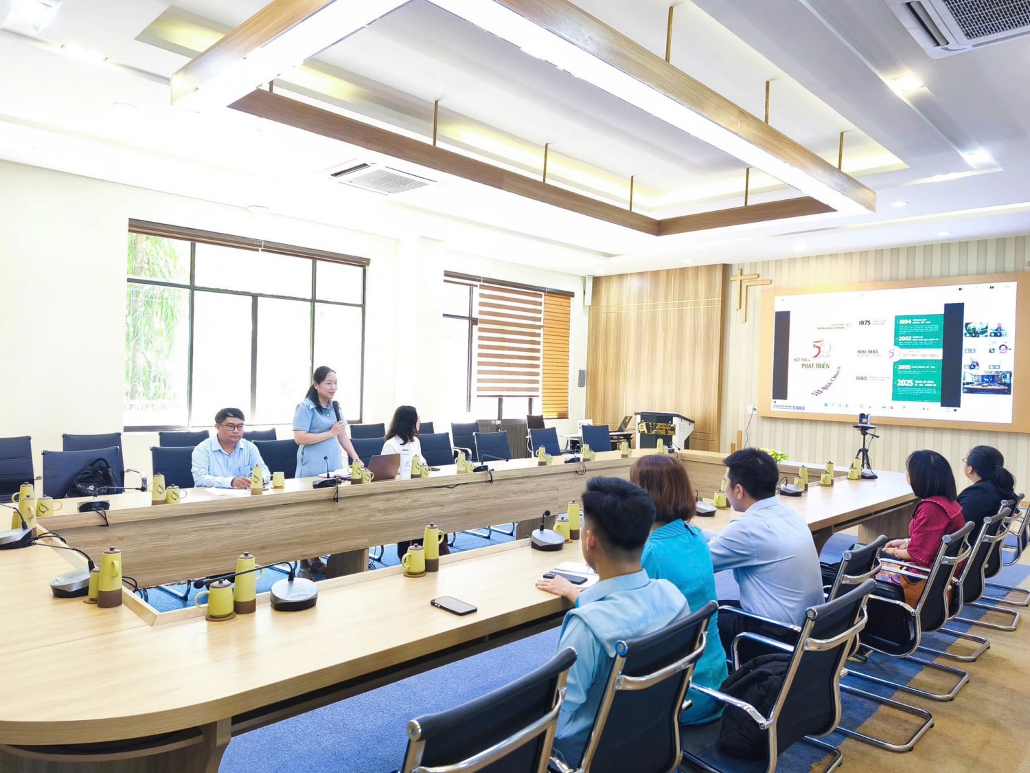 💐GẶP GỠ, ĐỐI THOẠI VỚI NGHIÊN CỨU SINH 🗯️