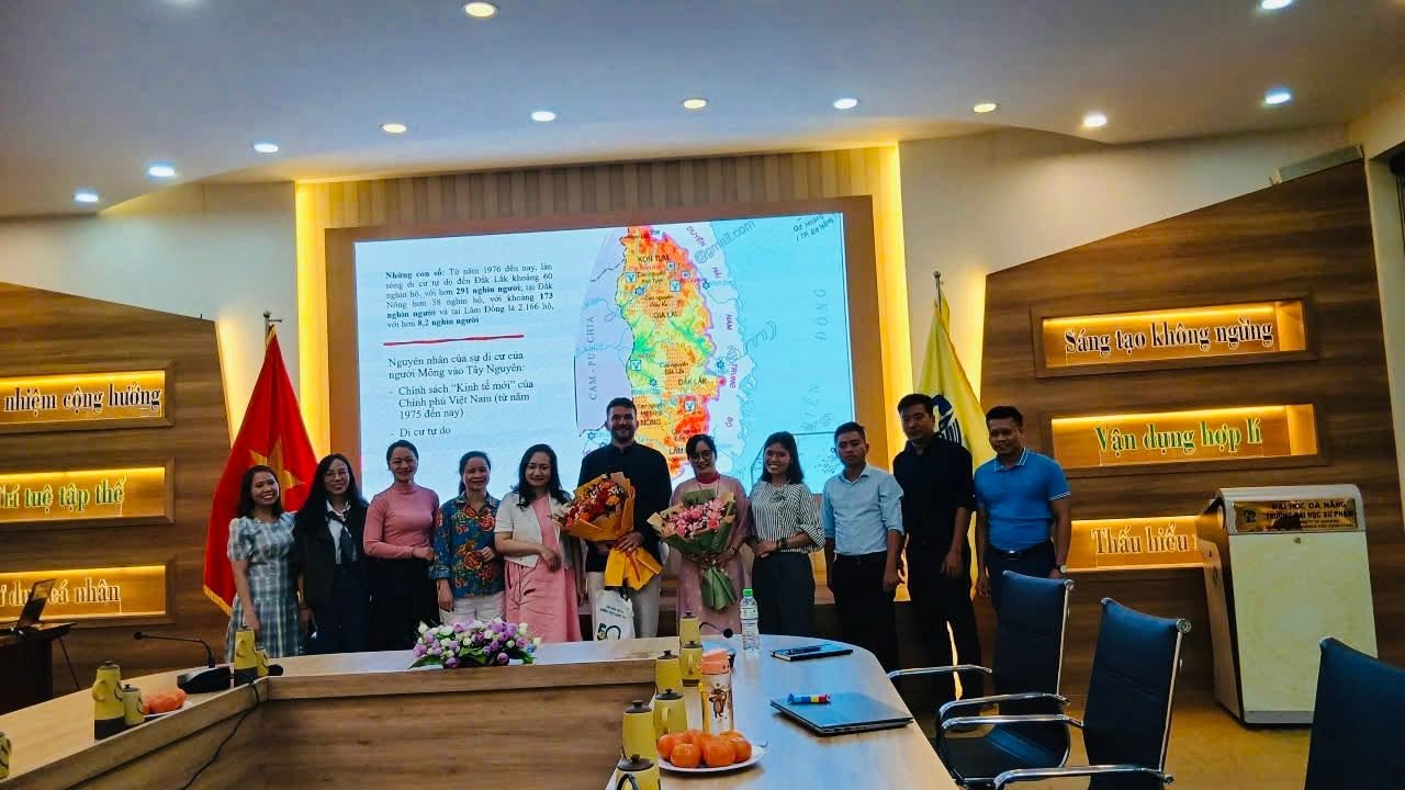 Ngành Việt Nam học (Chuyên ngành Văn hóa Du lịch)