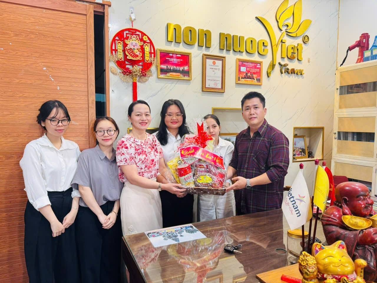 📘🌿 KẾT NỐI ĐÀO TẠO – GẮN KẾT DOANH NGHIỆP: NÂNG CAO CHẤT LƯỢNG THỰC TẬP CHO SINH VIÊN VIỆT NAM HỌC (VĂN HOÁ – DU LỊCH)
