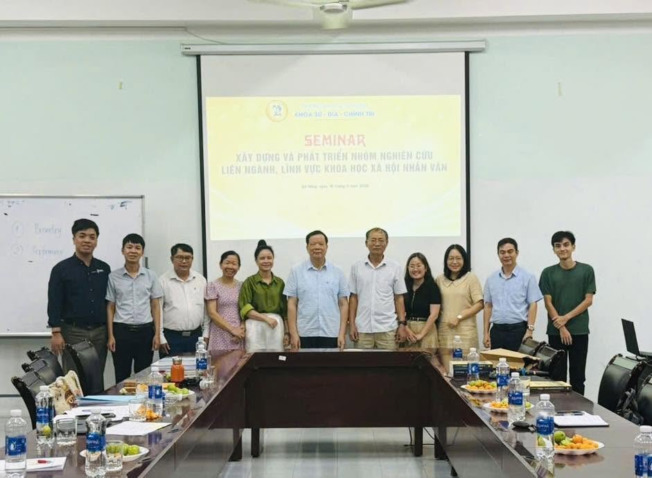 TỌA ĐÀM KHOA HỌC: Xây dựng và phát triển nhóm nghiên cứu liên ngành trong lĩnh vực Khoa học Xã hội và Nhân văn